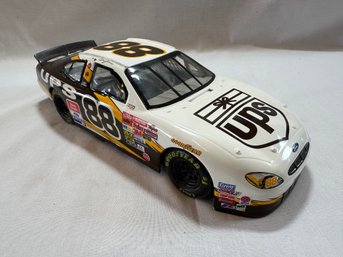 G32 Action 1:18/2002 Ford Taurus #88 UPS