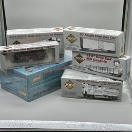 (7pcs) NIB Proto 2000 Series HO Scale Model Train Set