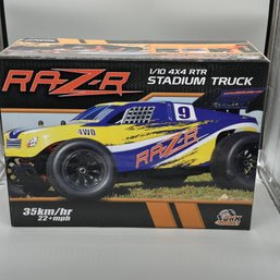 NIB DHK Hobby RAZ-R 4x4 RTR Stadium Truck