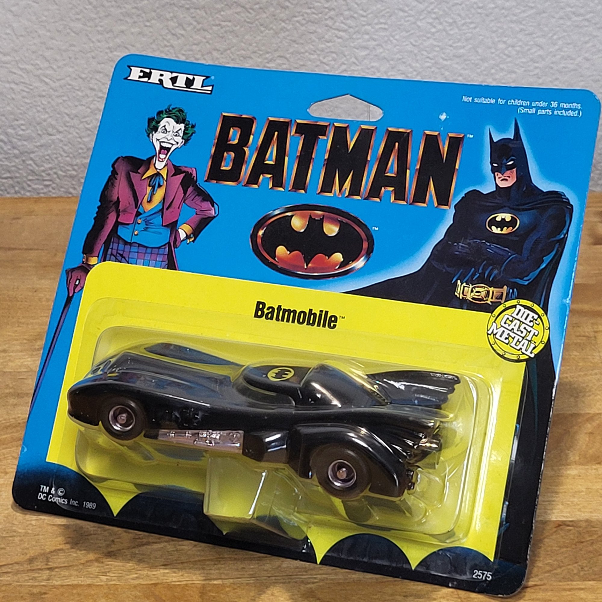 Vintage 1989 Diecast Ertl Batmobile Batman DC Comics Toy Car