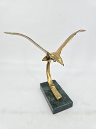 Vintage Brass Seagull Figurine, A Collectible Sculptural Piece Featuring A Marble Base - Mid-century Modern