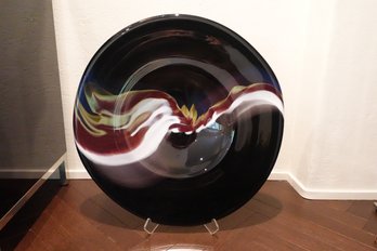 VERY LARGE SIGNED 25' 1971 STUDIO ART GLASS SCULPTURAL CENTERPIECE ON LUCITE STAND