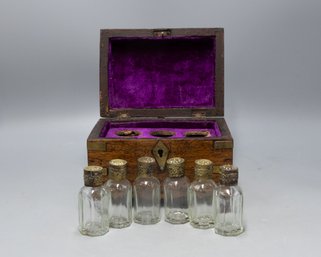 ANTIQUE VICTORIAN PERFUME SCENT BOTTLE SET IN VELVET-LINED WOOD BOX SIGNED