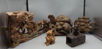 LARGE ANTIQUE ARCHITECTURAL FOO DOG WOOD CARVINGS SCULPTURE