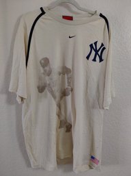 Vintage Nike New York Yankees Baseball T-shirt With A Derek Jeter Graphic XXL