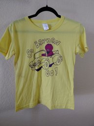 Vintage 2005 Barney The Dinosaur Graphic T-shirt YL
