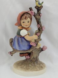 Vintage Goebel Hummel Apple Tree Girl Figurine (Model 141)
