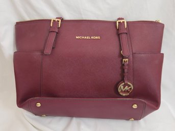Michael Kors Charlotte Large Saffiano Leather Top-Zip Tote Bag