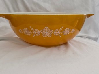 Vintage Pyrex Butterfly Gold Cinderella Mixing Bowl (#444)