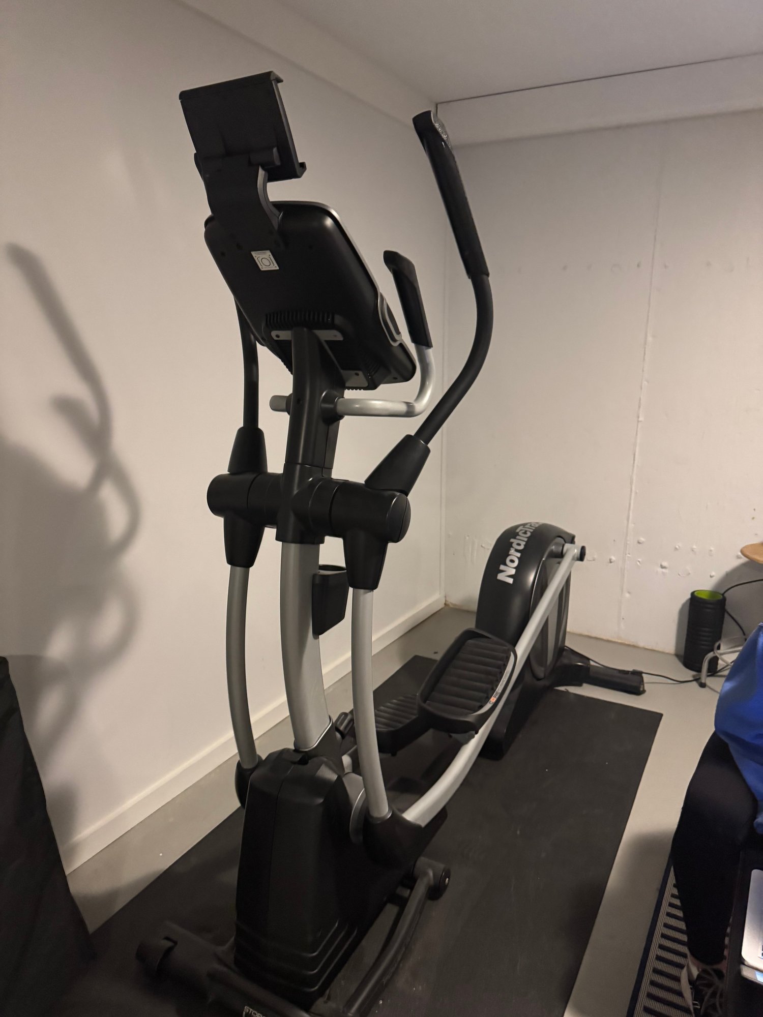 Nordictrack Spacesaver Se7i Elliptical Elliptical Machine That