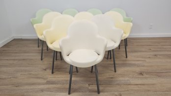 Model Gogo Basic Lounge Chairs Lot Of 10