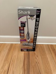 Shark Pro Steam Pocket Mop NEW