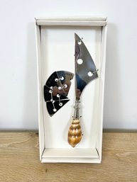 World Market Cheese Knife & Cheese Marker Set Seashell Handle