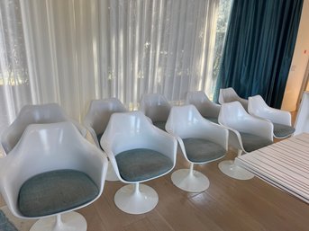 Set Of Ten Eero Saarinenn Tulip Arm Chairs
