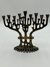 Lhen Hebron Menora