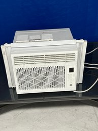 GE 6000 BTU Air Conditioner