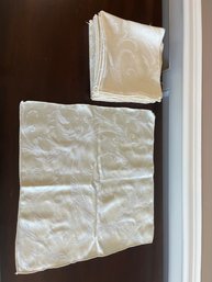 Set Of 12 Champagne Colored Dinner Napkins With Leaf Pattern