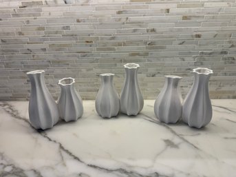 Set Of 3 Small Porcelain Conjoined  White Bud Vases