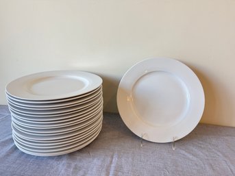 Set Of 20 Amazon Basics Dinner Plates