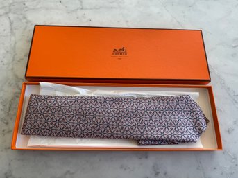 New In Box Hermes Mens Tie