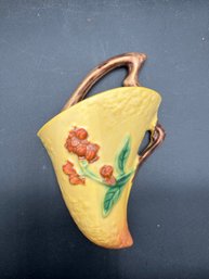 1950s Vintage Roseville Bittersweet In Yellow Cornucopia Wall Pocket 866-7