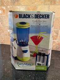 Black And Decker Party Mate NEW IN BOX
