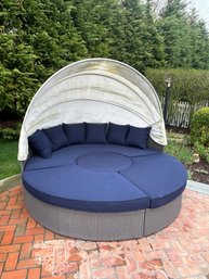 Sunbrella Woven Vinyl Daybed With Canvas Awning