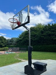 Outdoor Adjustable Basketball Hoop