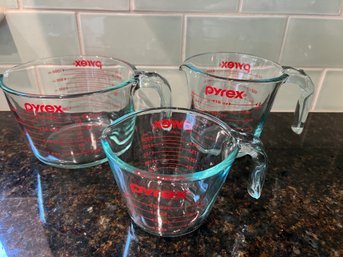 Set Of 3 Pyrex Measuring Cups