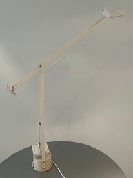 Artemide Tizio Designed By Robert Sapper