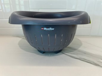 Mueller Plastic Strainer