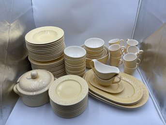 Set Of Yellow Villeroy & Boch Dishes