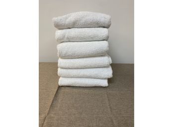 Set Of 6 White Superior Bath Towels (2/2)