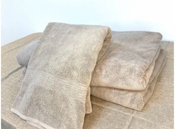 Set Of 5 Restoration Hardware Bath Towels