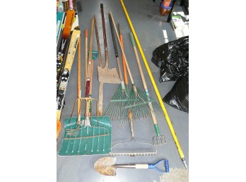 Lot Of 12 Garden Tools & Extension Pole