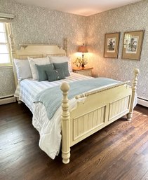 Hillsdale Furniture Queen Size Bed