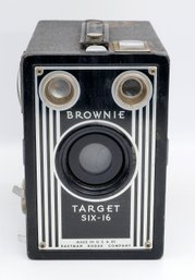 Vintage Kodak Six-16 Brownie Camera