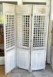 Open Lattice Distressed Wooden Room Divider