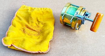 Penn International Model 20 Big Game Salt Water Fishing Reel - With Pouch