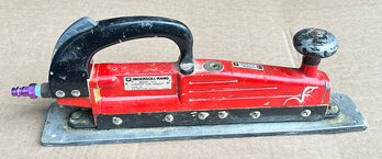 Ingersoll Rand 315 Straight-Line Air Sander - 2.75' X 17.5' - MSRP $150