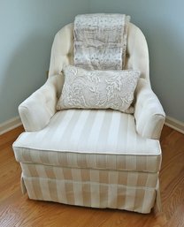 Upholstered Swivel Club Chair