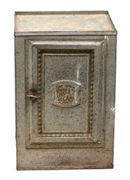 Antique 1920's Bread And Cake Cabinet / Counter Safe From The Home Comfort Company