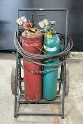 Welding / Cutting Set - Tanks, Hose, Regulator, Cutting Attachment, Tote