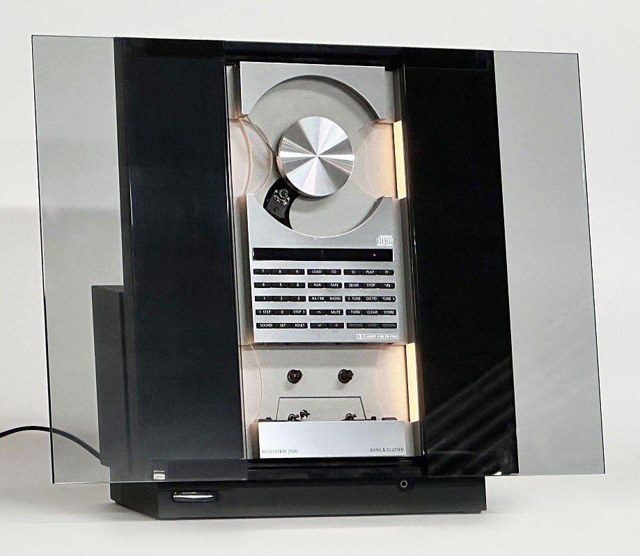 ジャンク品　Bang & Olufsen Beosystem 2500 Bang & Olufsen Beosystem 2500 (CD/Cassette/RadioAux) With Beolab