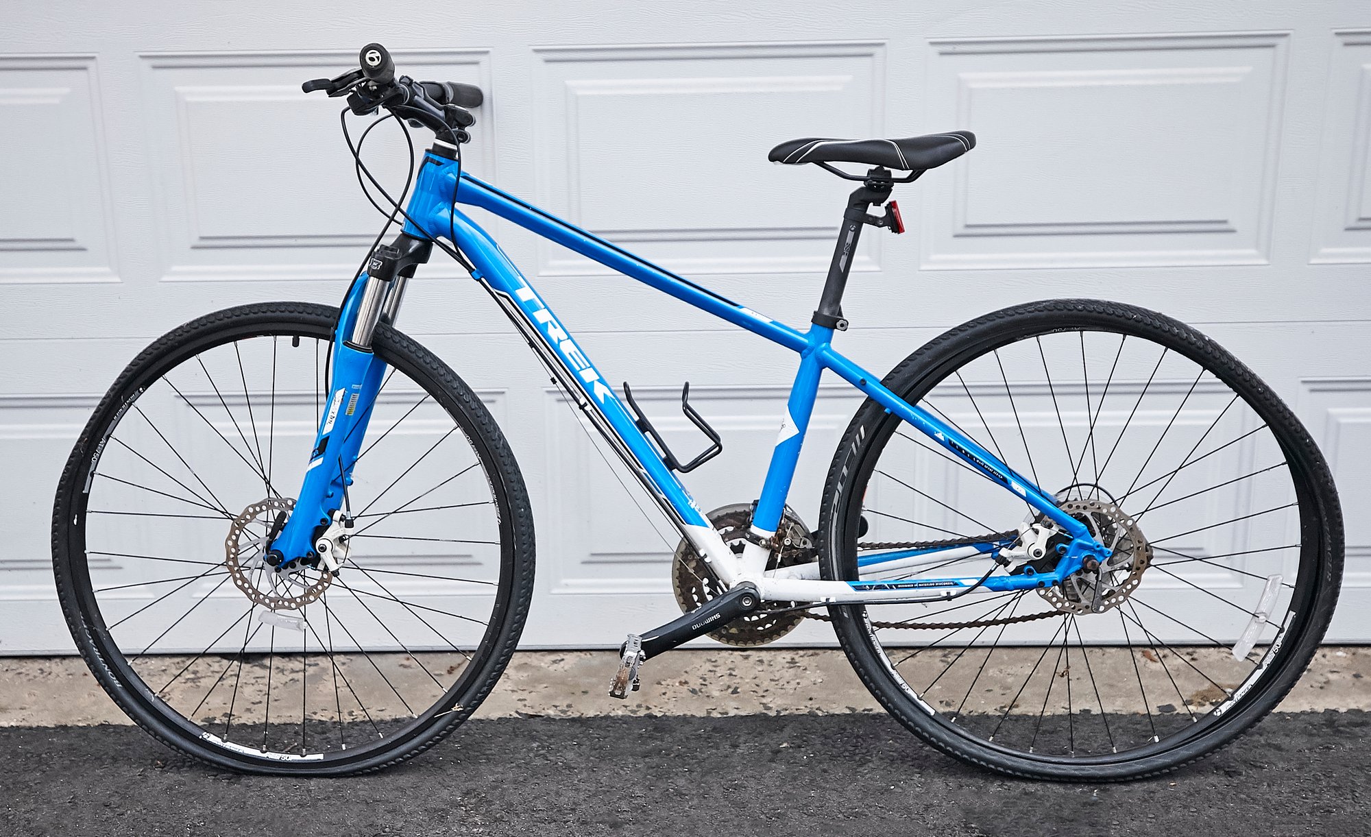 Trek 8.3DS Hybrid Mountain Bike - 8 Speed - With Shimano, Suntour 