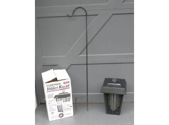 Flowtron Electric Insect Killer - 1.5 Acre Range - With Stand