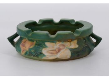 Roseville Pottery Magnolia Ashtray - Model 28