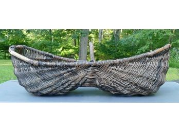 Large Buttocks Basket, Early 20th C. - 43' Long