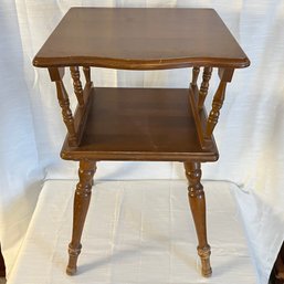 Vintage Wood 2-tier Table