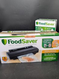 FoodSaver Vacuum Sealing System 2200